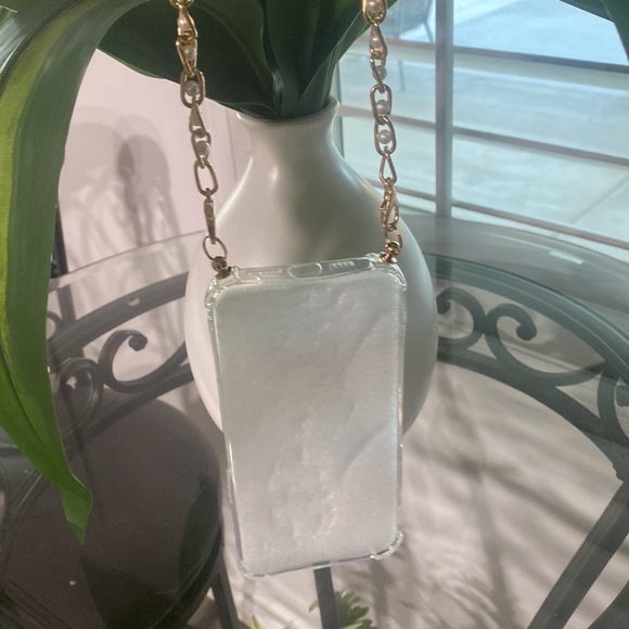 New clear iPhone 14 pro case max - Picture 2 of 3